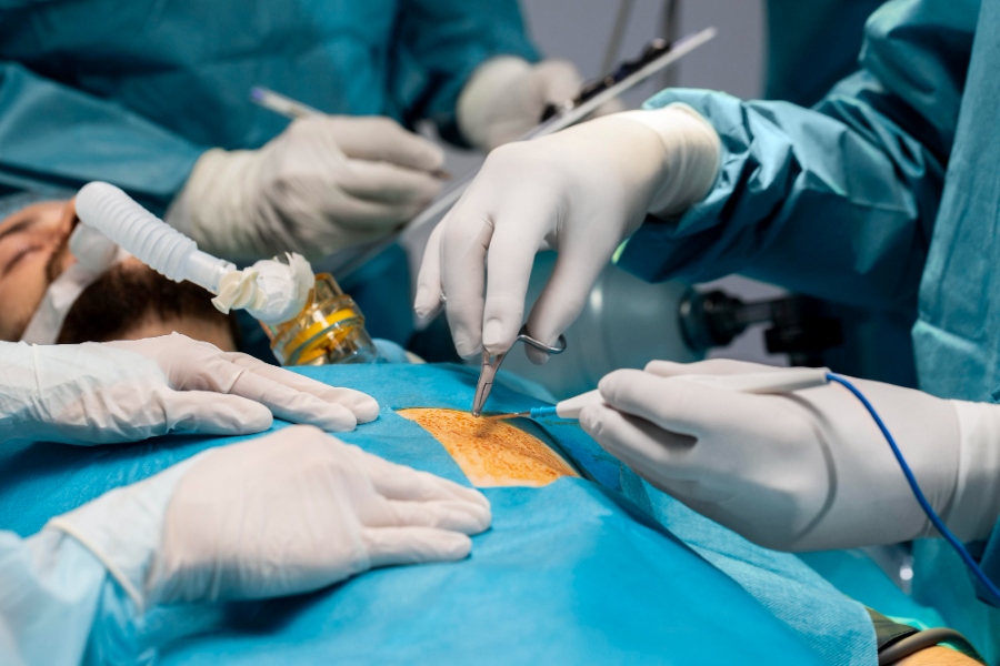 Monopolar vs. Bipolar Electrosurgery